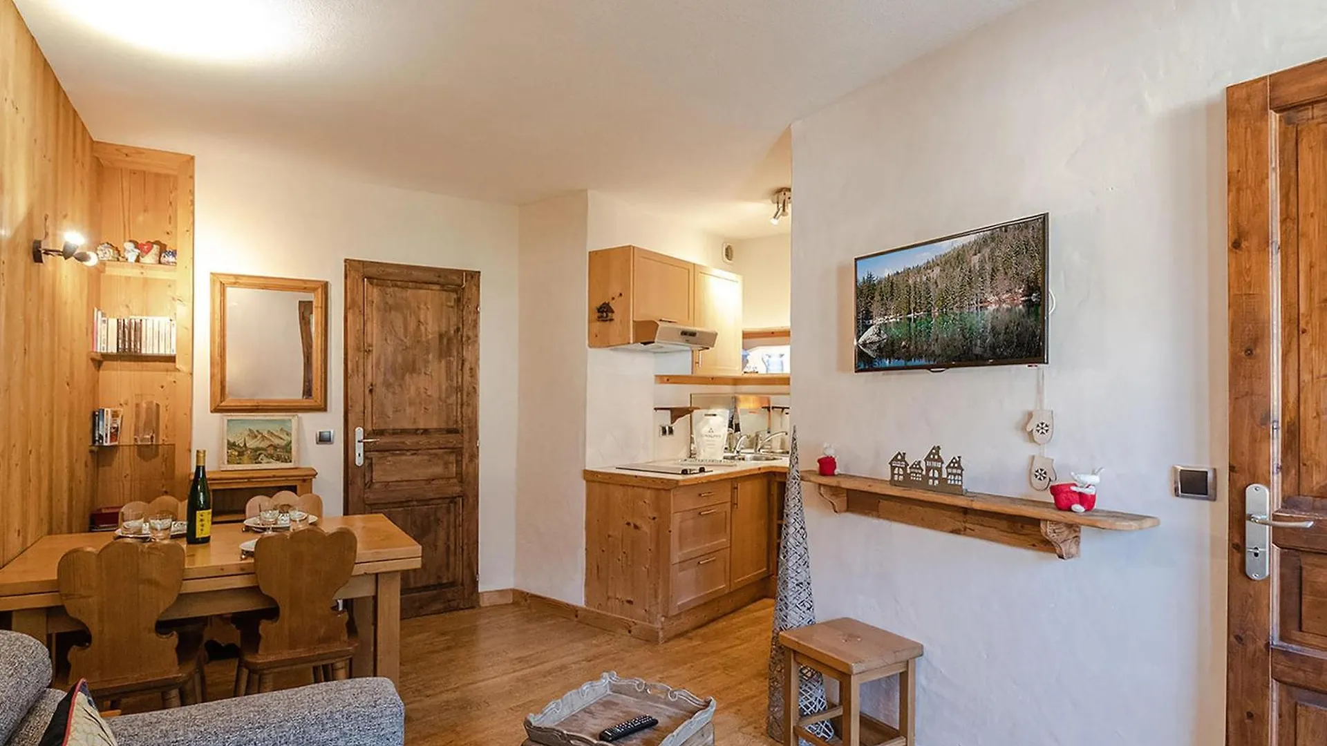 Apartment Joli Appartement Renove Avec Balcon Proche Zone Pietonne - Fr-1-343-164 Chamonix