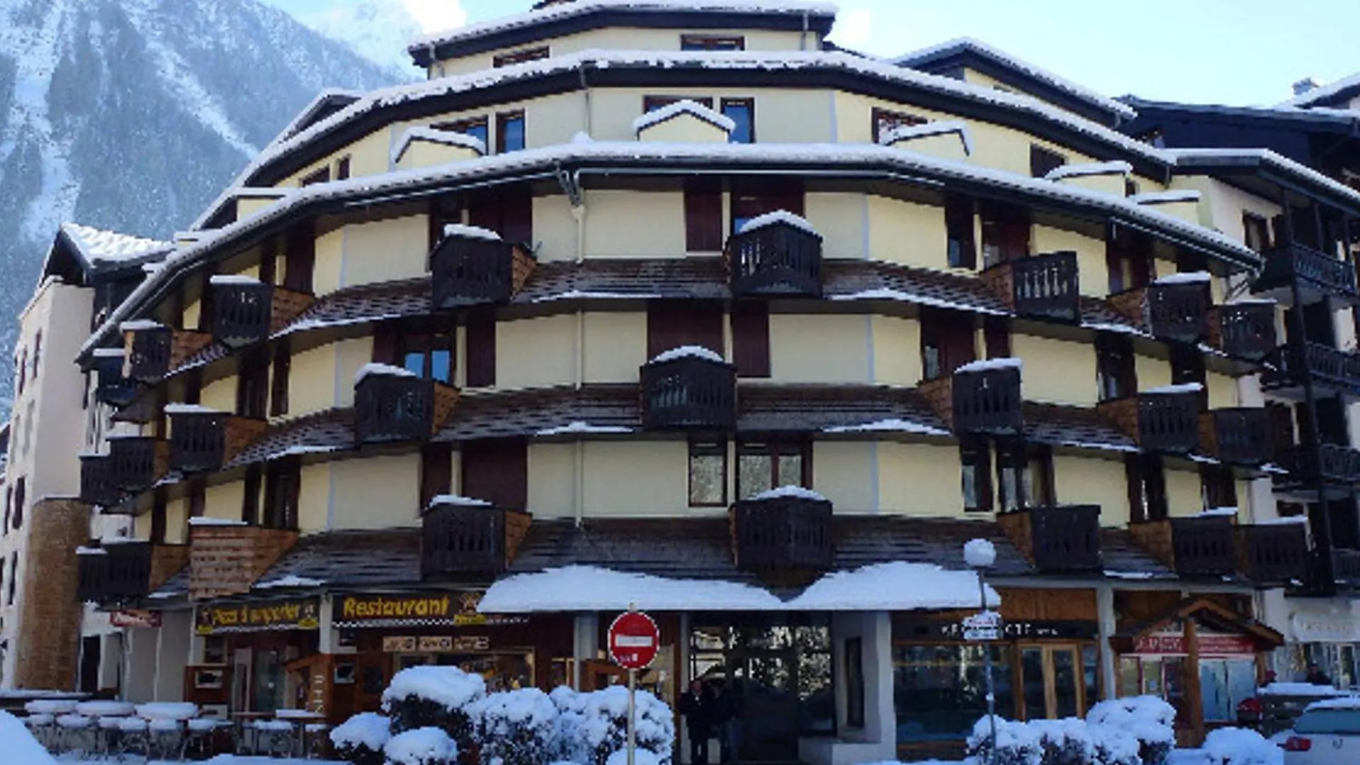 Joli Appartement Renove Avec Balcon Proche Zone Pietonne - Fr-1-343-164 Шамони